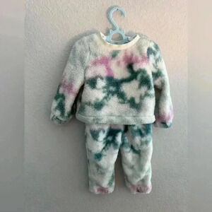 Cat & Jack Girls Tie Dye Fuzzy Fleece Lounge Outfit Set Size 12M Sherpa Winter